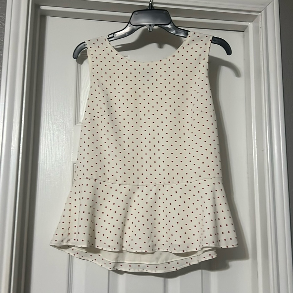 Sz 8P Talbots cream shell with red polka dots. Has a zipper along the seam